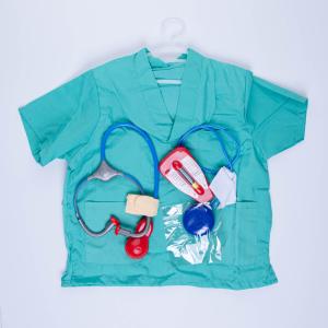ملابس مهن | طبيب جراح